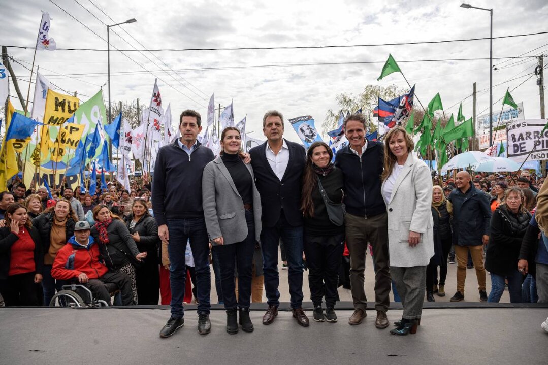 Di Tullio junto a Massa, Katopodis y De Pedro en Moreno, Ituzaingó y Morón