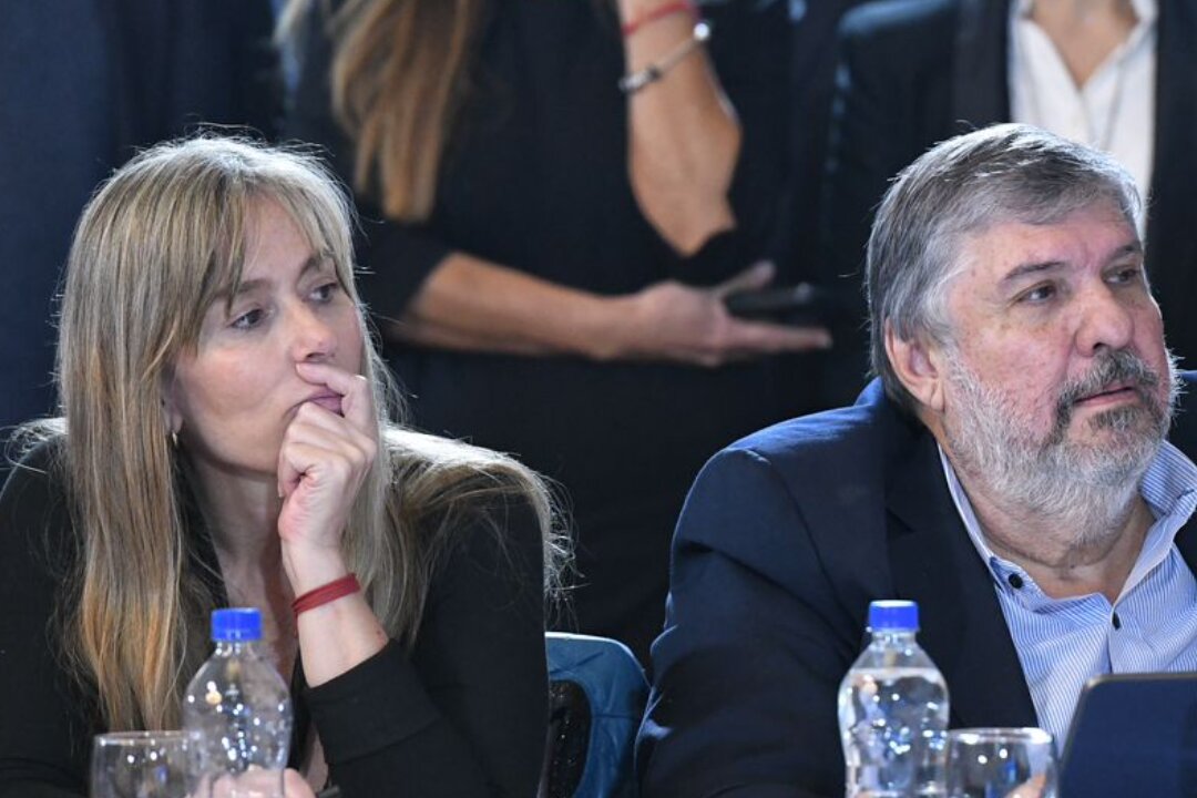 DI TULLIO: “LA LEY BASES BUSCA LA DISOLUCIÓN NACIONAL”